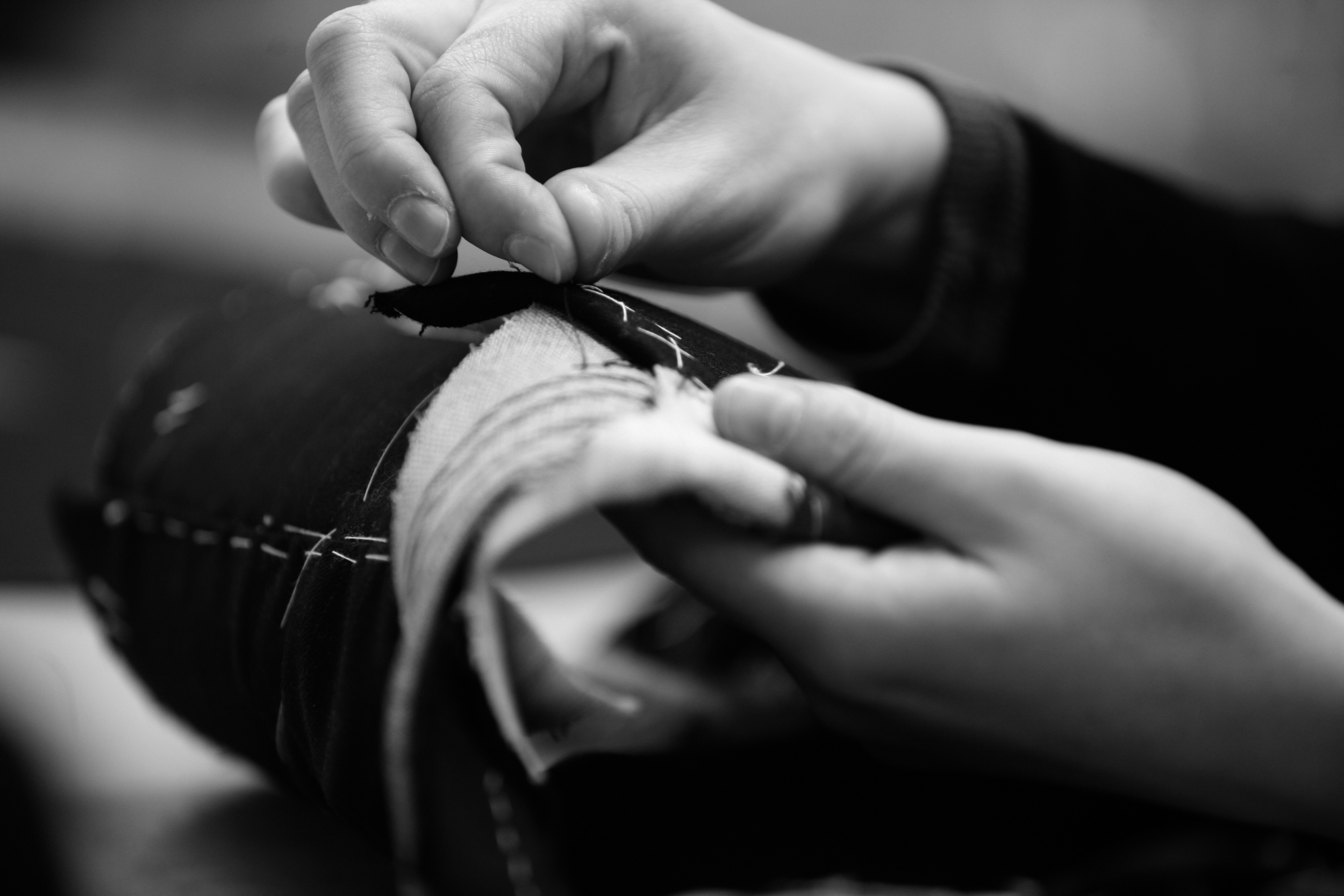 &nbsp; &nbsp; &nbsp; &nbsp; &nbsp; &nbsp; &nbsp; &nbsp; &nbsp; &nbsp; &nbsp; &nbsp; &nbsp;CUSTOM CLOTHING